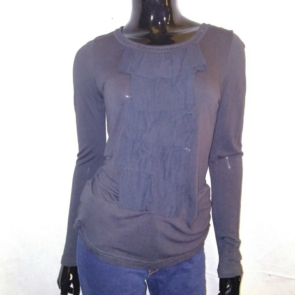 Dark Gray ruffled ROMEO & JULIE tshirt sz S